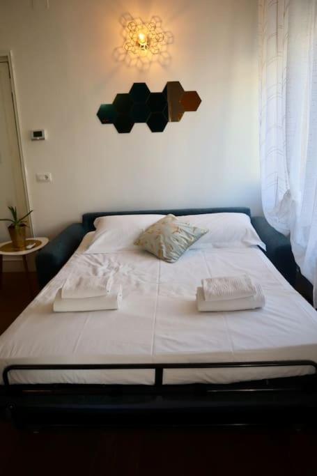 Santa Maria Novella - Golden Lily Florence, city center apartment Esterno foto
