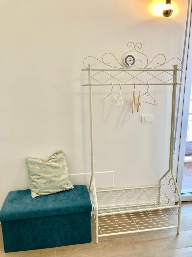 Santa Maria Novella - Golden Lily Florence, city center apartment Esterno foto